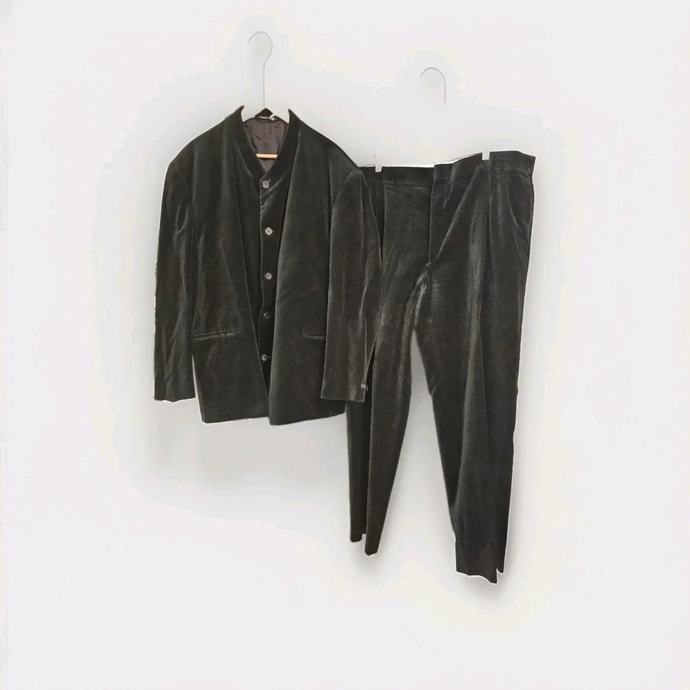 Falcone Suit Mens 50L 42x33 Solid Black VELVET Parsons Collar Vintage Union Made